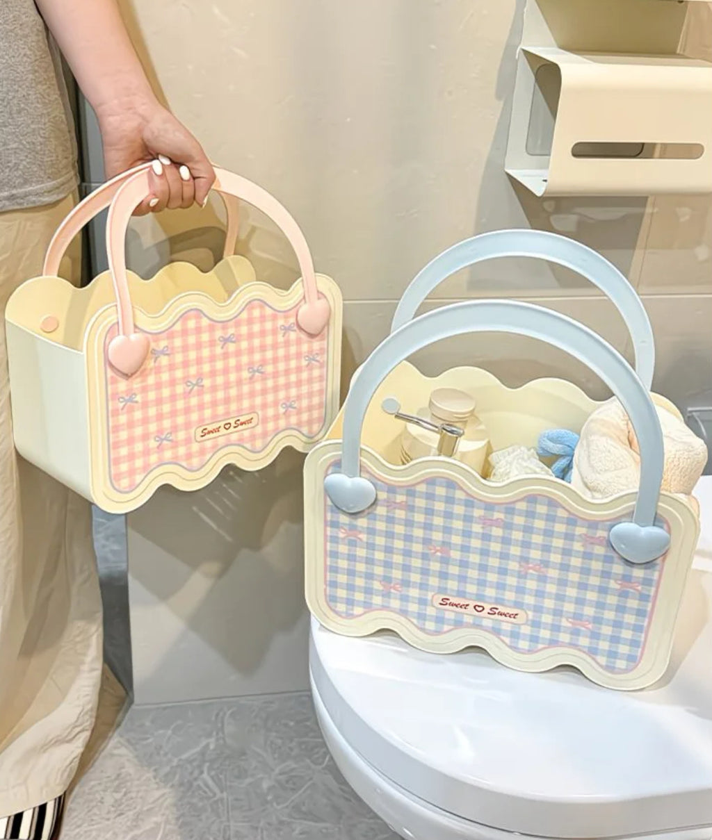 Sweet Gingham Carry Basket