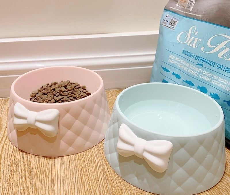 Glowli™ Pet Bow Bowl