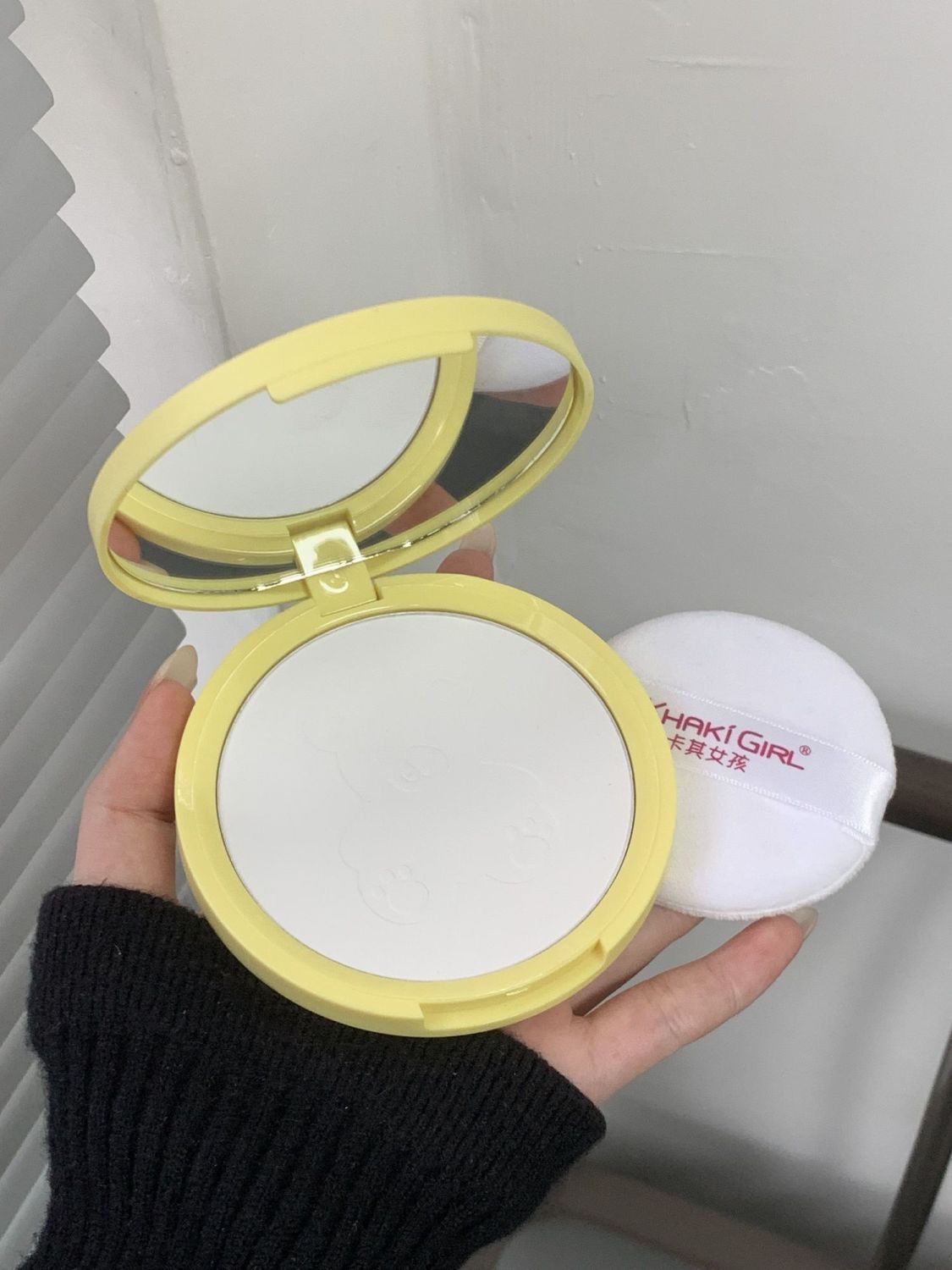 Khaki Girl™ Teddy Compact Powder - Soft Matte Finish