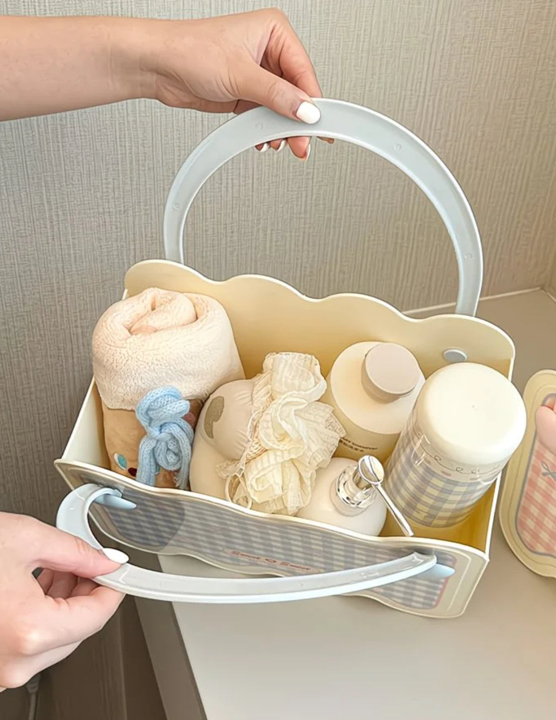 Sweet Gingham Carry Basket