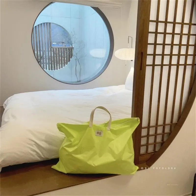 Meet the GlowMotion Travel Tote