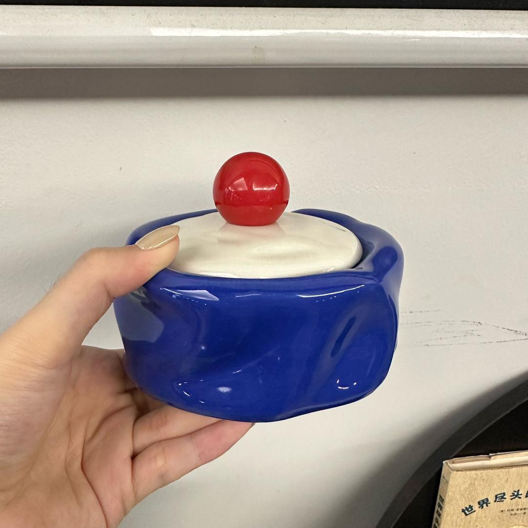 Glowli Swirl Pot – Retro Ceramic Jar