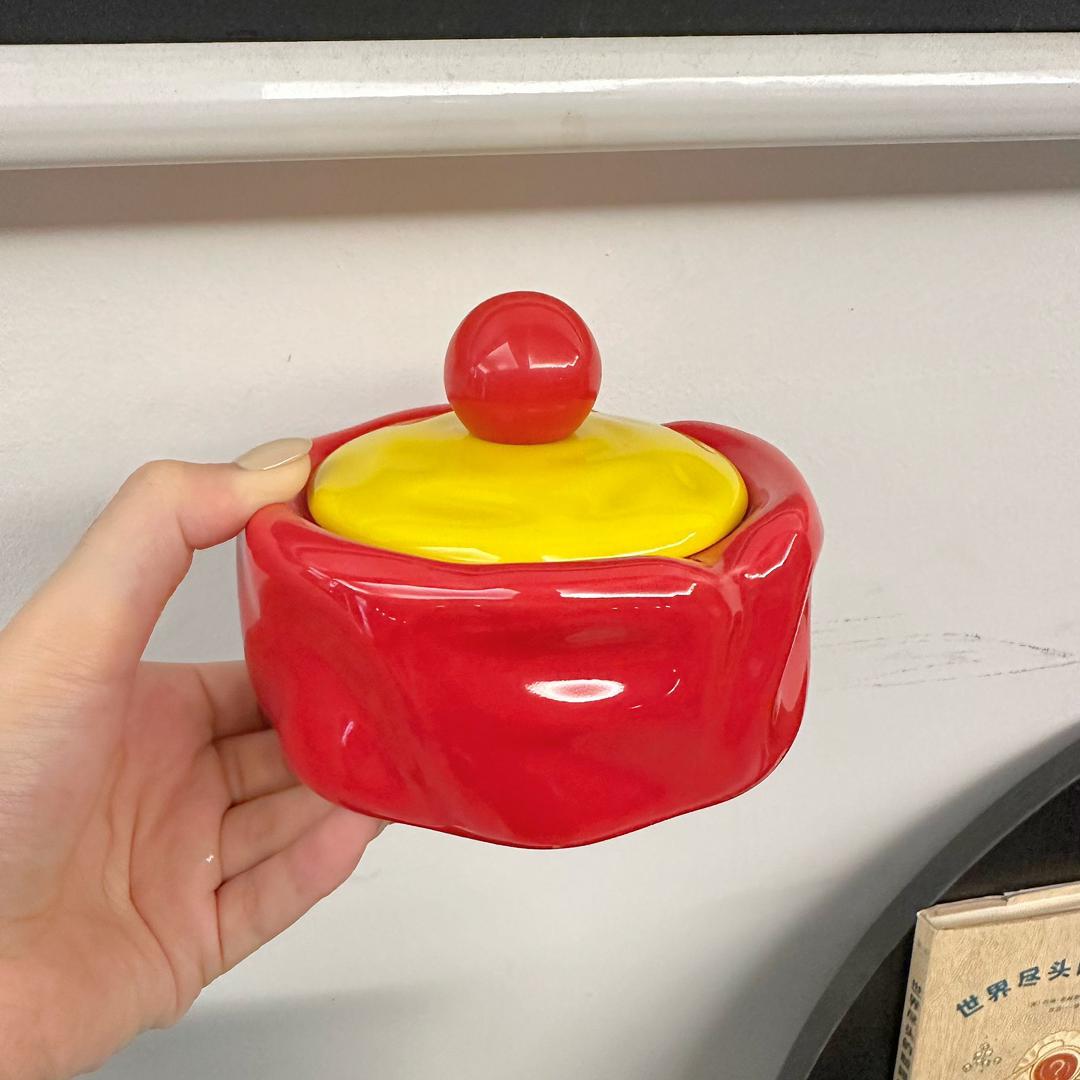 Glowli Swirl Pot – Retro Ceramic Jar