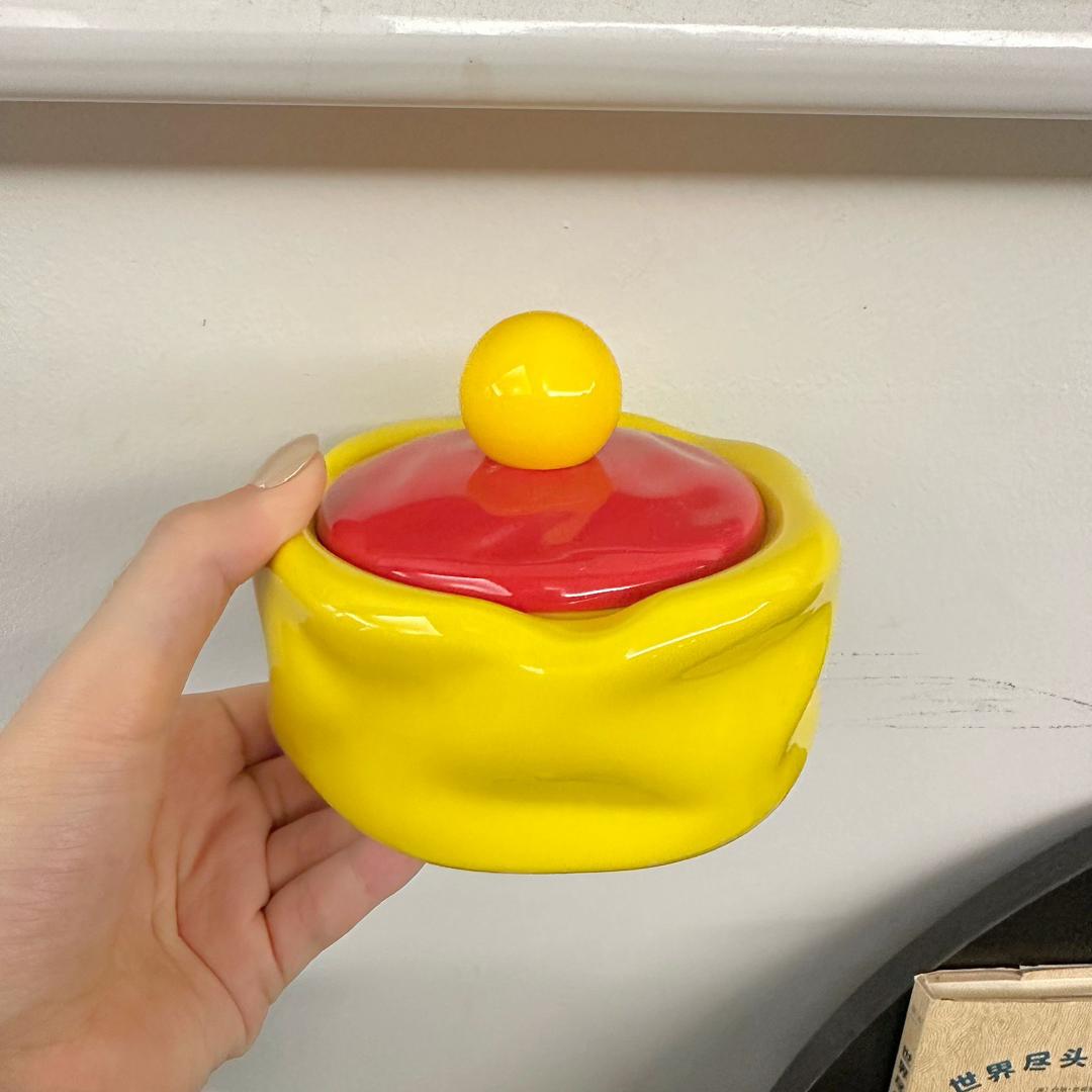 Glowli Swirl Pot – Retro Ceramic Jar